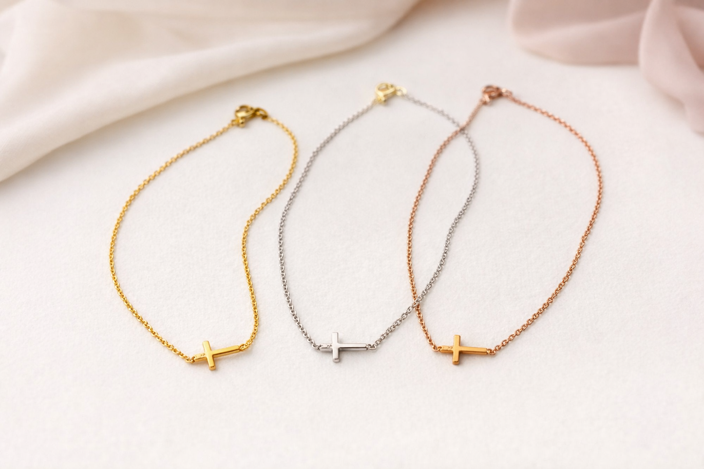 Mini CrossNecklace