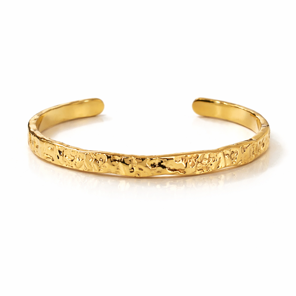 The Sculpted Cuff